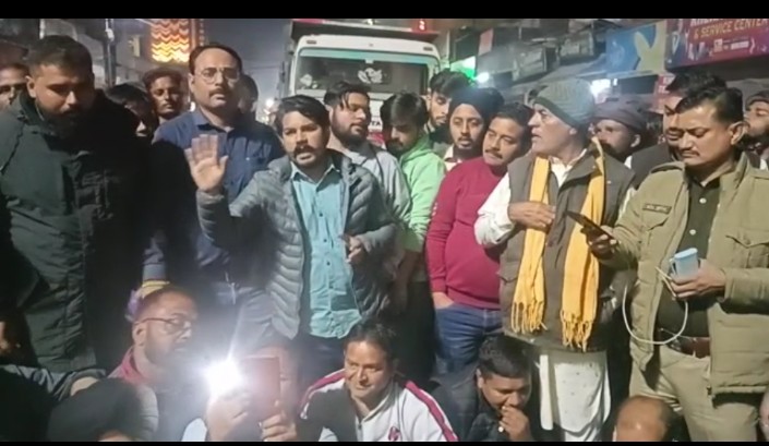 गदरपुर में भाजपा नेताओं पर हुआ जानलेवा हमला देंखे विडियो