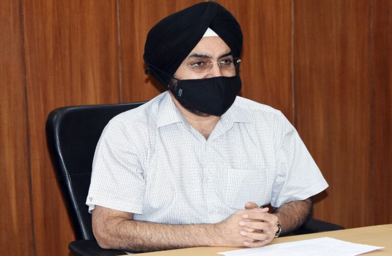 उत्तराखंड : मुख्य सचिव की जिलाधिकारियों को नसीहत, जनता की उम्मीदों में खरा उतरने के लिए जनता के बीच जाना होगा