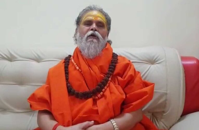 अखिल भारतीय अखाड़ा परिषद के अध्यक्ष नरेंद्र गिरि की संदिग्ध हालात में मौत, फंदे से लटके मिले