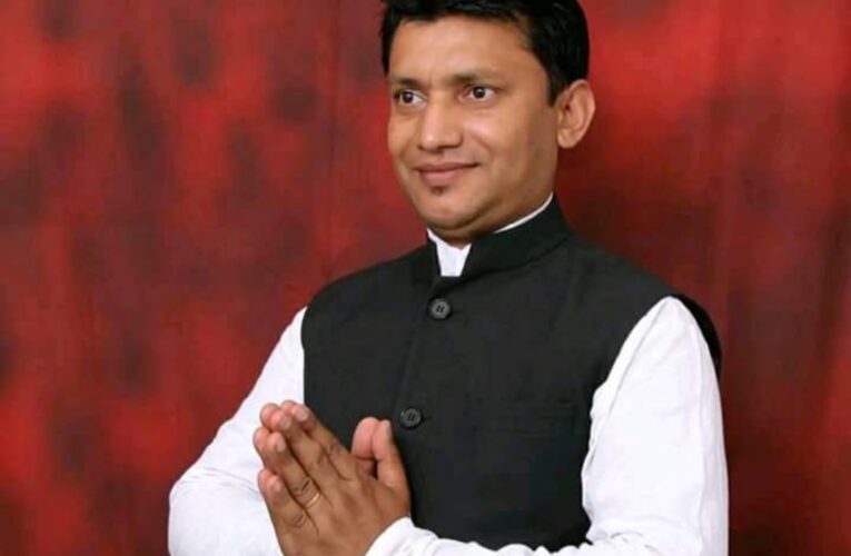 उत्तराखंड से बड़ी खबर : कांग्रेस को लगने वाला है बड़ा झटका, दुर्गेश थामेंगे भाजपा का दामन