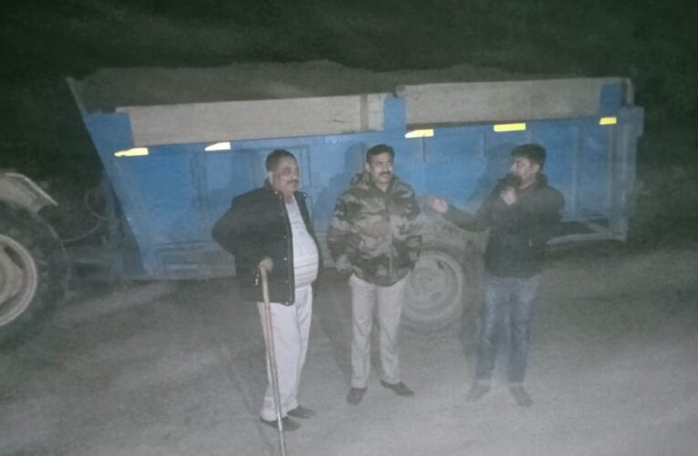 अवैध खनन पर SDM की बड़ी कार्यवाही, चार वाहन किए सीज, तहसील प्रशासन पर लगा मिलीभगत का आरोप