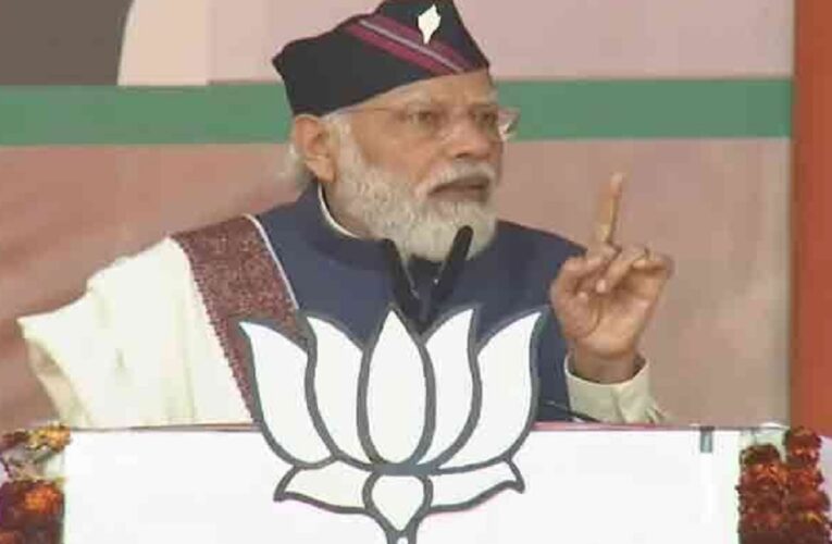 श्रीनगर गढ़वाल : पीएम मोदी ने गढ़वाली भाषा से जीता लोगों का मन, कांग्रेस पर किया दमकर हमला