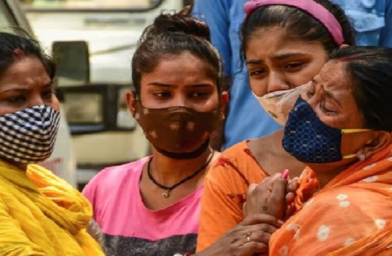 सावधान! अभी खत्म नहीं हुआ कोरोना का कहर, वैज्ञानिकों का अलर्ट- इस महीने आ सकती है चौथी लहर