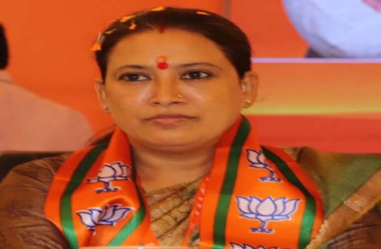 उत्तराखंड ब्रेकिंग : रेखा आर्य ने की इनको सीएम बनाने की मांग, चर्चाओं का बाजार बेहद गर्म