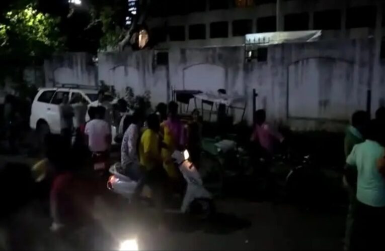 अंधेरा होते ही रेड लाइट एरिया में तब्दील हो जाता है हरिद्वार रेलवे स्टेशन का एरिया, खाकी पर सवाल