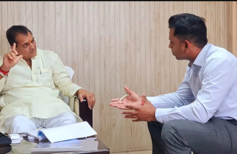 शहरी विकास मंत्री ने हरिद्वार रुड़की विकास प्राधिकरण के उपाध्यक्ष अंशुल की तारीफ,संवाददाता