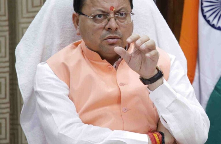 Uttarakhand: सीएम ने 15 अक्टूबर तक गड्ढ़ा मुक्त सड़क बनाने के दिए निर्देश