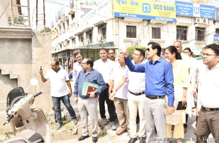 (हल्द्वानी) IAS दीपक रावत, ने कार्यालय का किया औचक निरीक्षण. यहां भी कर्मचारी मिले गायब