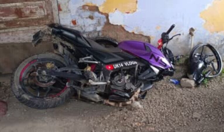 सड़क हादसे में यूट्यूबर की मौत